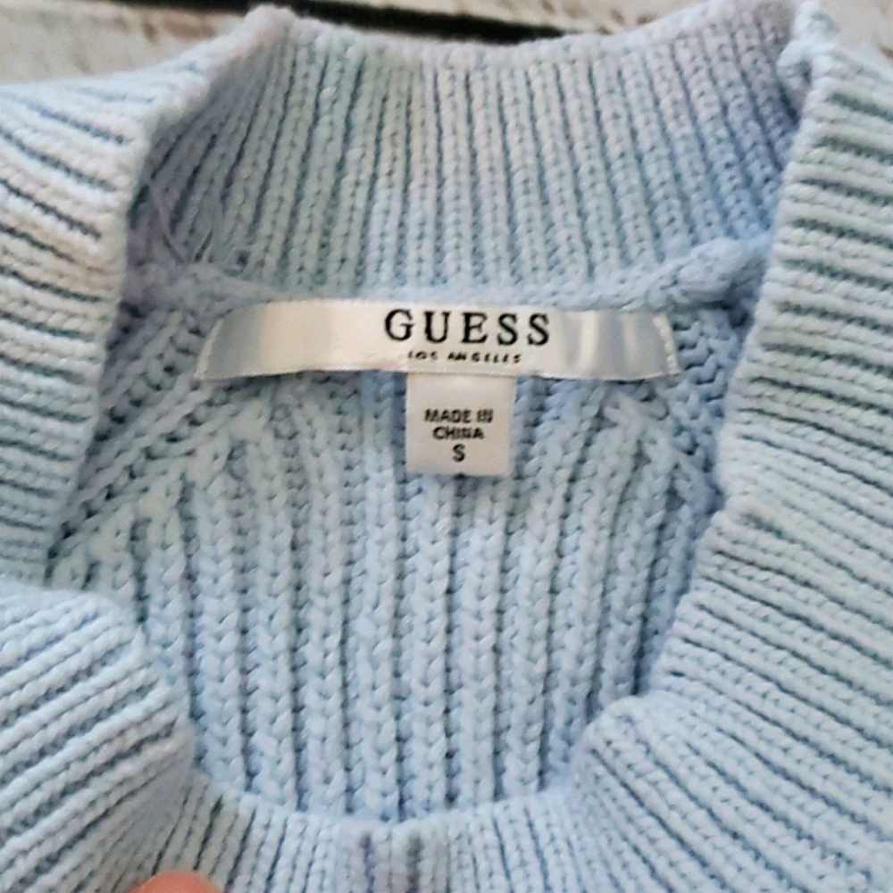 Guess - Picture 4 of 4
